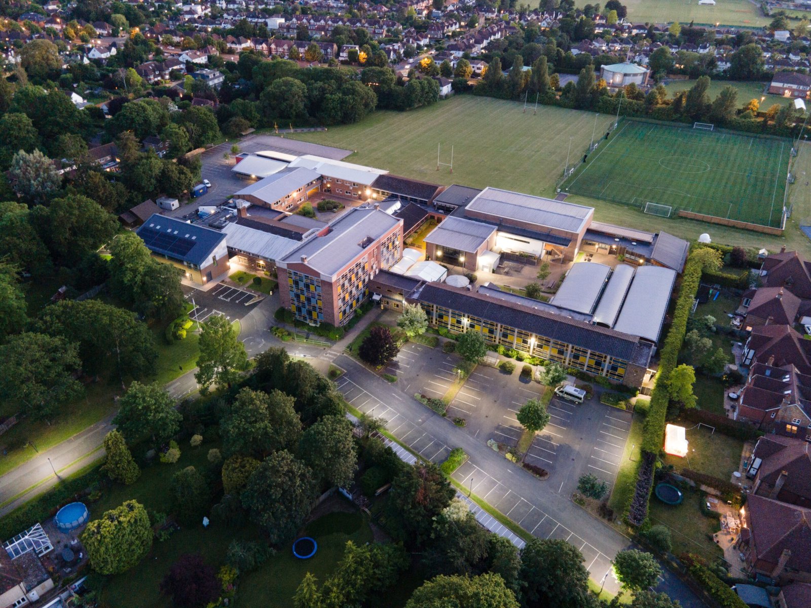 Climate adaptation – retrofitting of public buildings. Learning from the Public Sector Decarbonisation Scheme (PSDS)